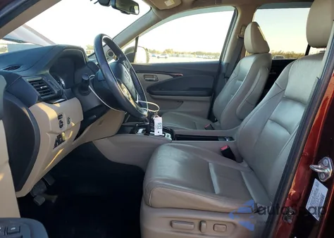 2019 Honda Ridgeline Rtl z USA, uszkodzony, nr VIN 5FPYK3F79KB024375